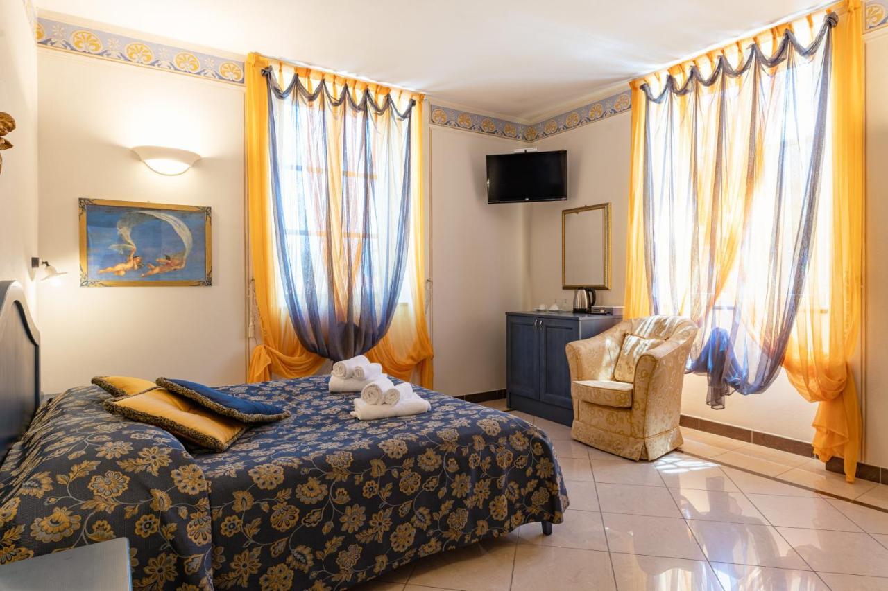 Lucca Franco's Bed and breakfast Diecimo